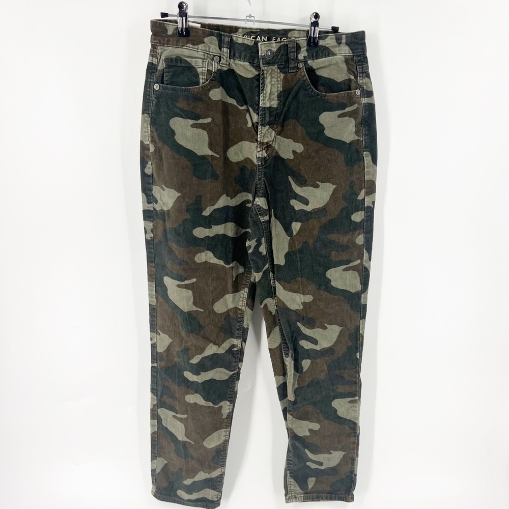 ✅ American Eagle Super Stretch Camo Corduroy Mom Jeans Women's Size 6 Regular